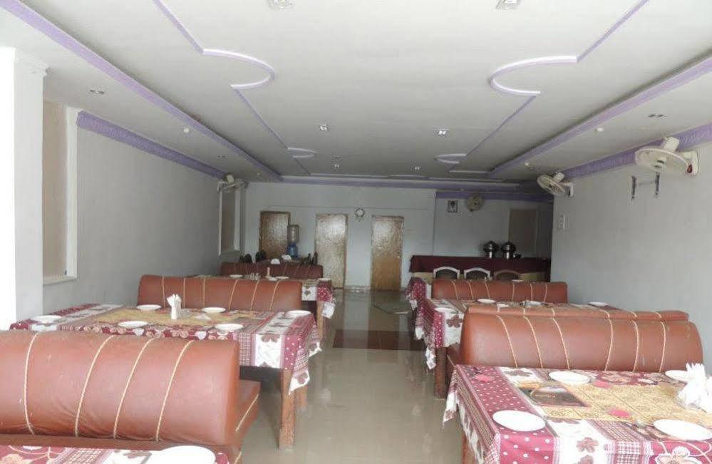Hotel Thai International Bodh Gaya Ngoại thất bức ảnh
