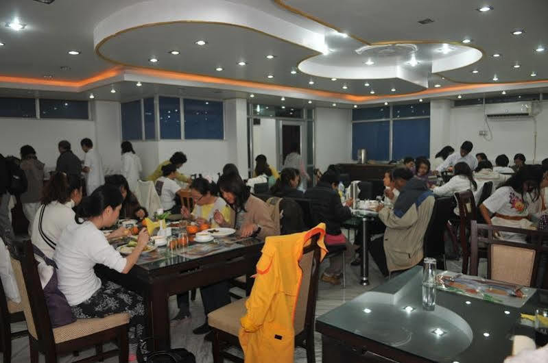 Hotel Thai International Bodh Gaya Ngoại thất bức ảnh